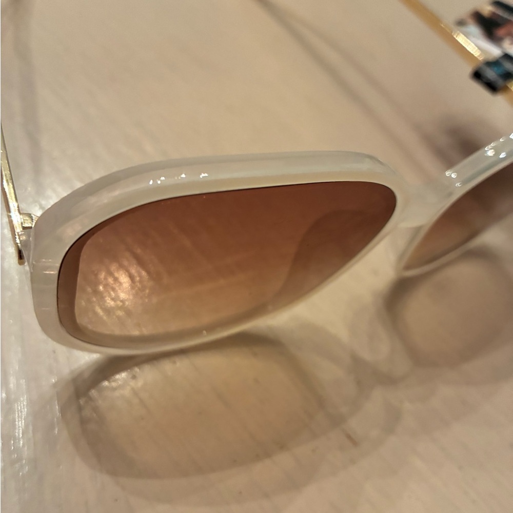 Nude sunglasses - Picture 5 of 9